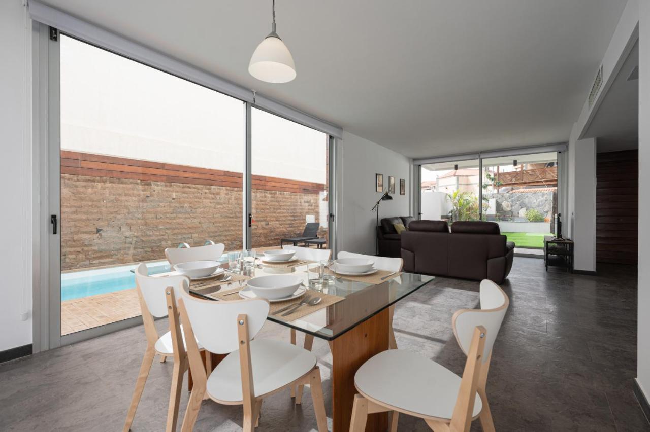 Villa Modern 2br House - Private Pool - Parking *