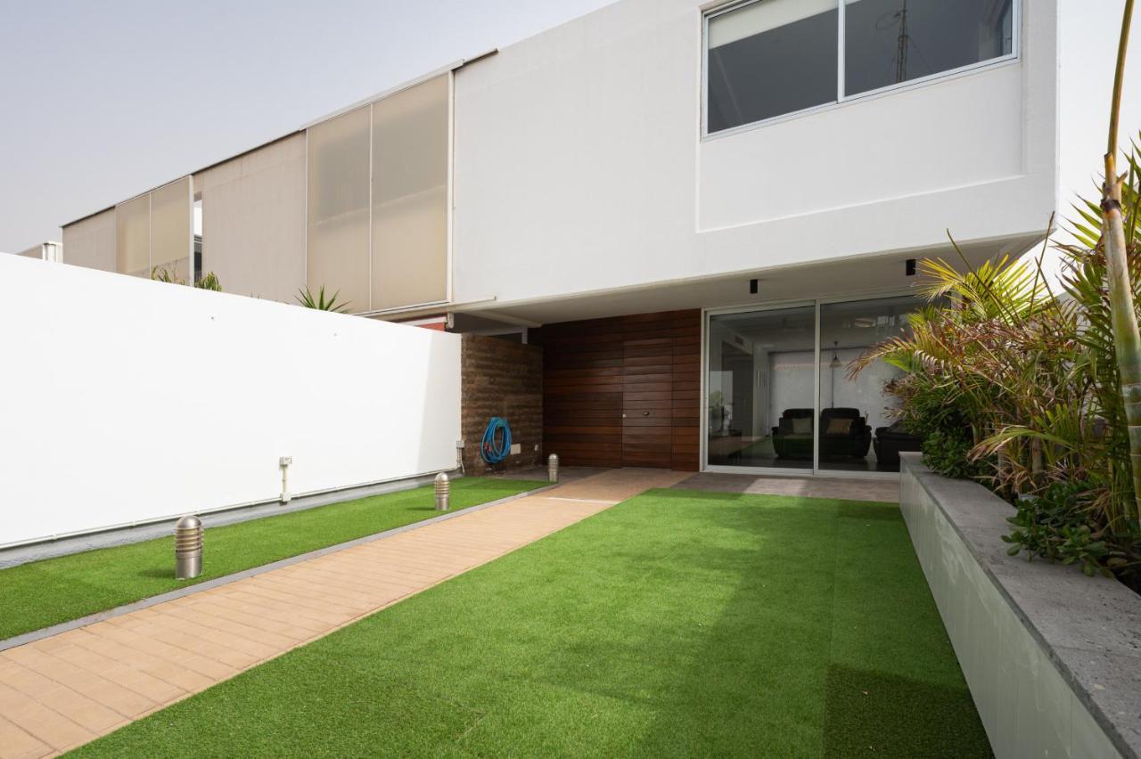 Villa Modern 2br House - Private Pool - Parking