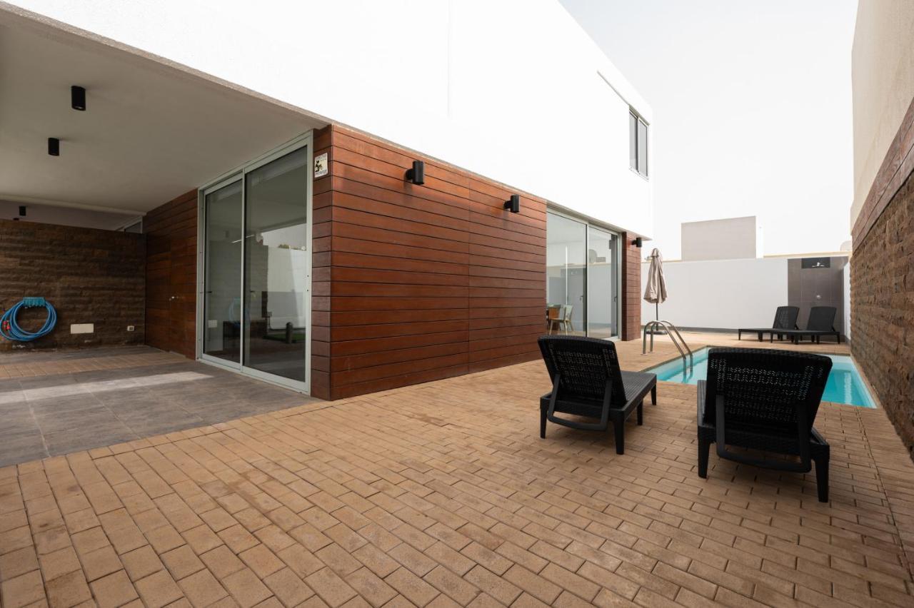 Modern 2br House - Private Pool - Parking San Bartolomé