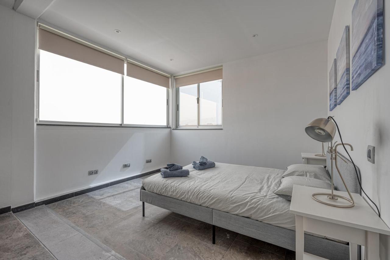 Modern 2br House - Private Pool - Parking San Bartolomé