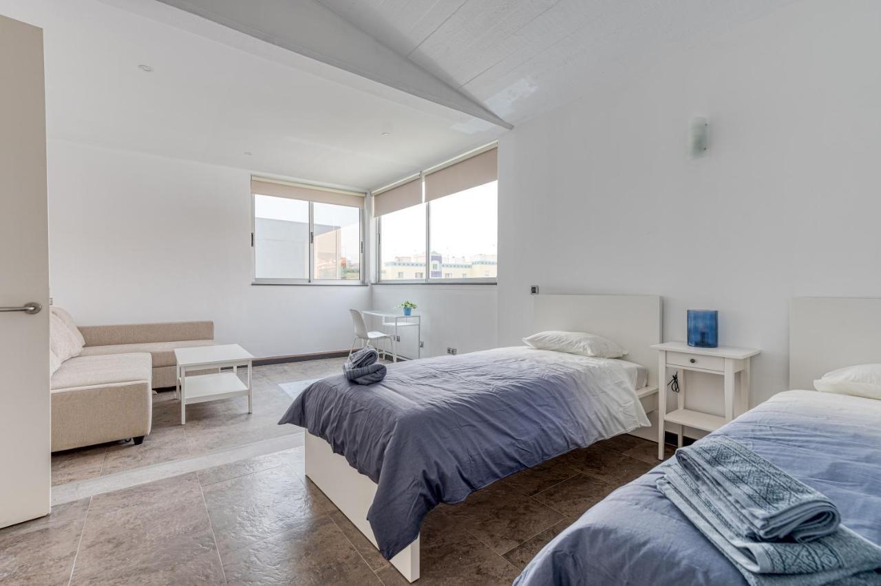 Villa Modern 2br House - Private Pool - Parking