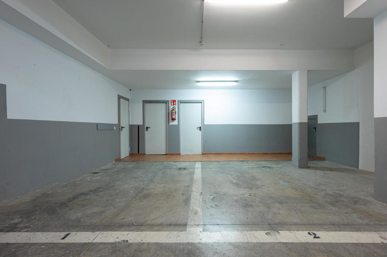 Modern 2br House - Private Pool - Parking *