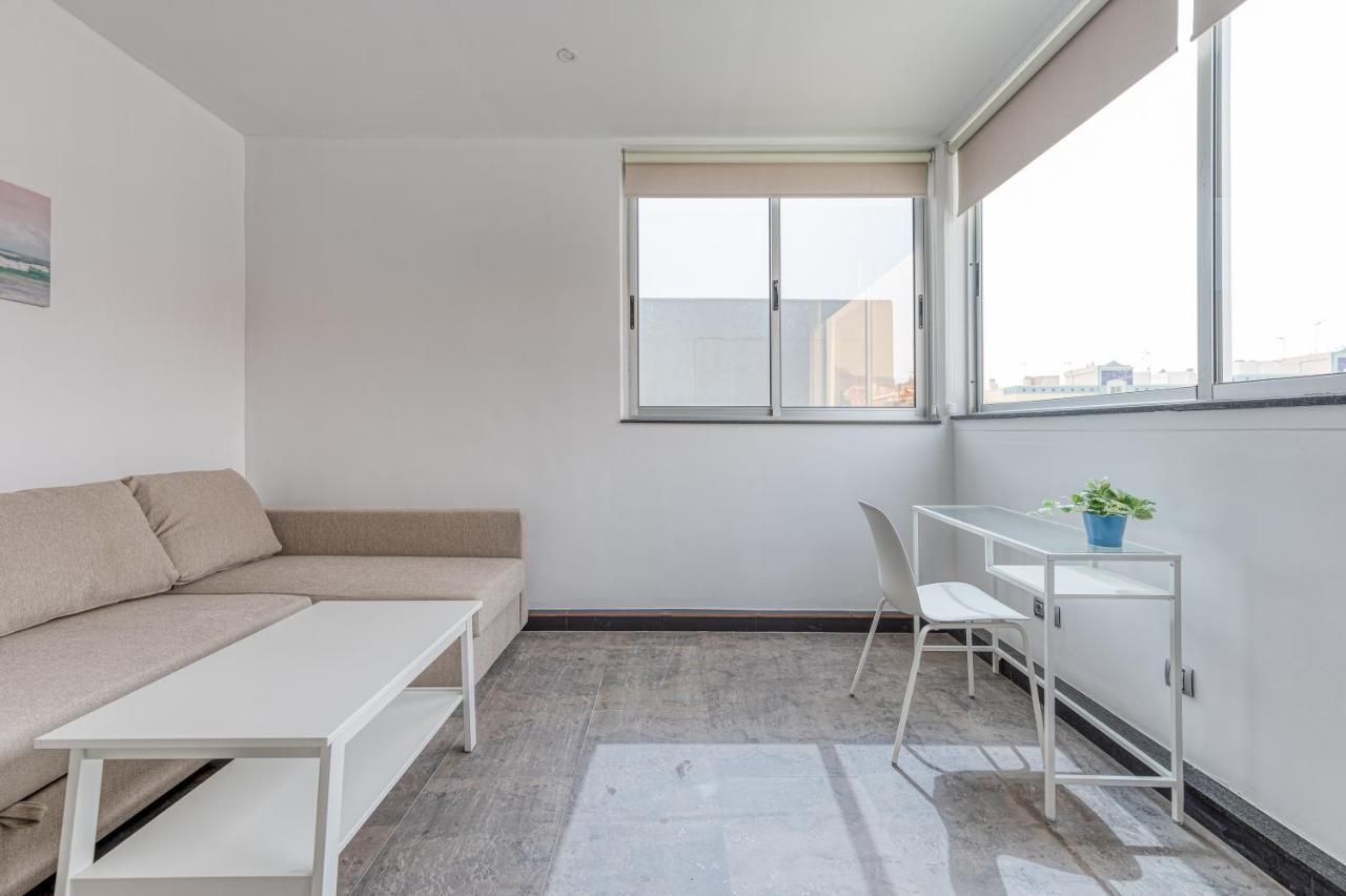 Modern 2br House - Private Pool - Parking * San Bartolomé