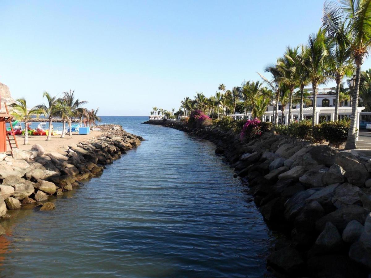 - Spacious, 3 Bedroom Apartment. Air Con. Heated Pool, Playa Apartamento