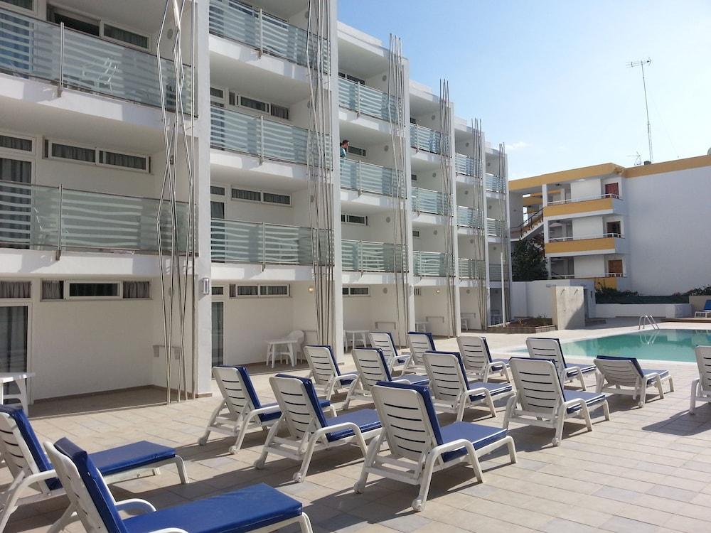 Apartamento Eó Rosas *
