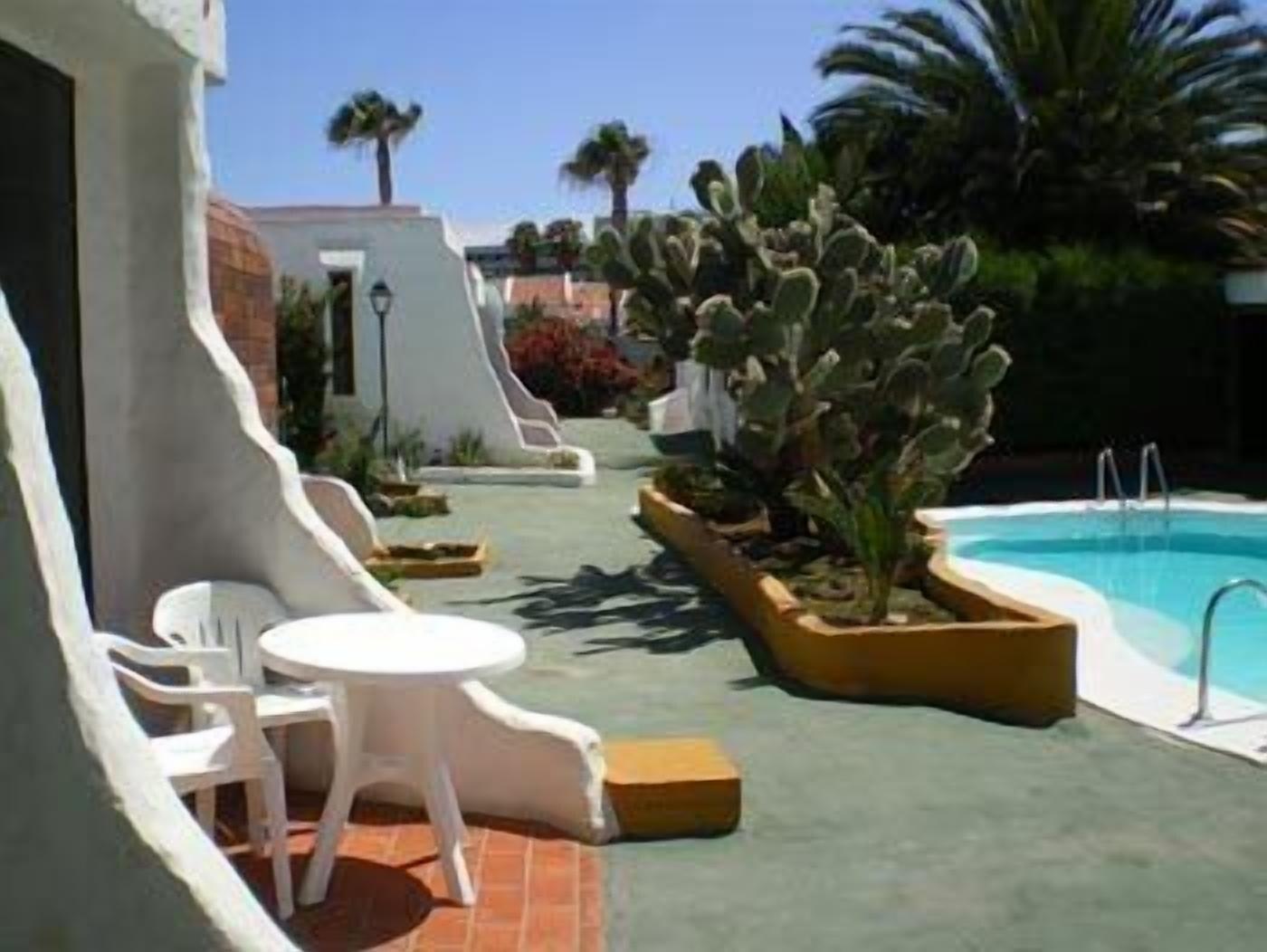 Resort Tenesoya Gay Men Only
