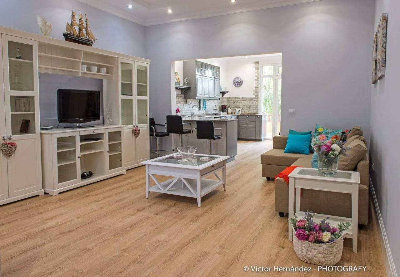 Flatguest Living House Appartamento