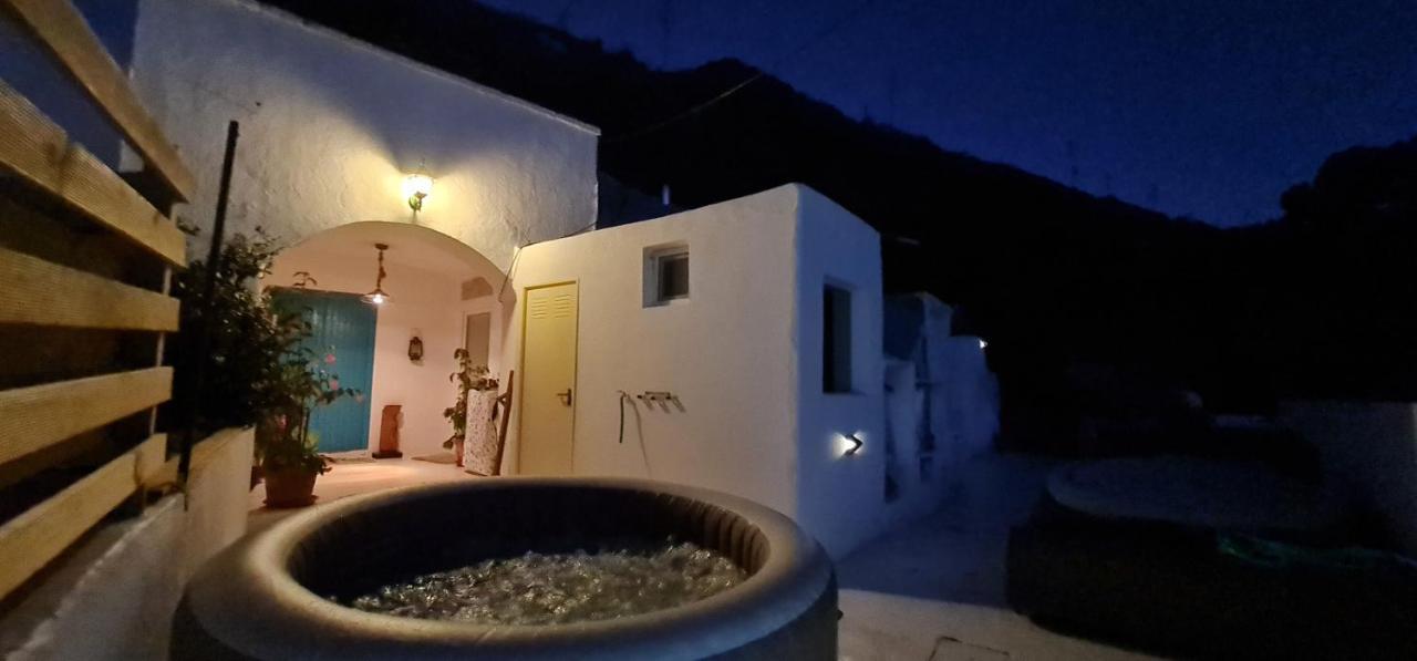 Chalet Andenes Cave *