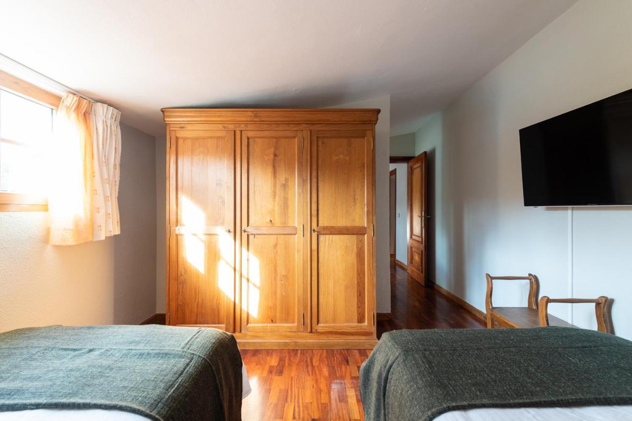 5br - Pool Parking & Tennis Court Villa Las Palmas de Gran Canaria
