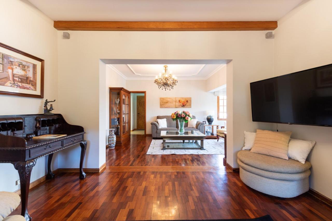5br - Pool Parking & Tennis Court Villa Las Palmas de Gran Canaria