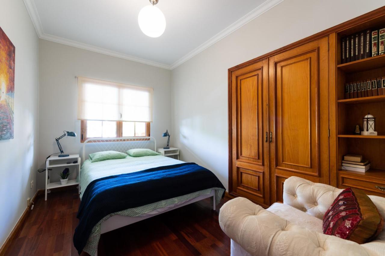 5br - Pool Parking & Tennis Court