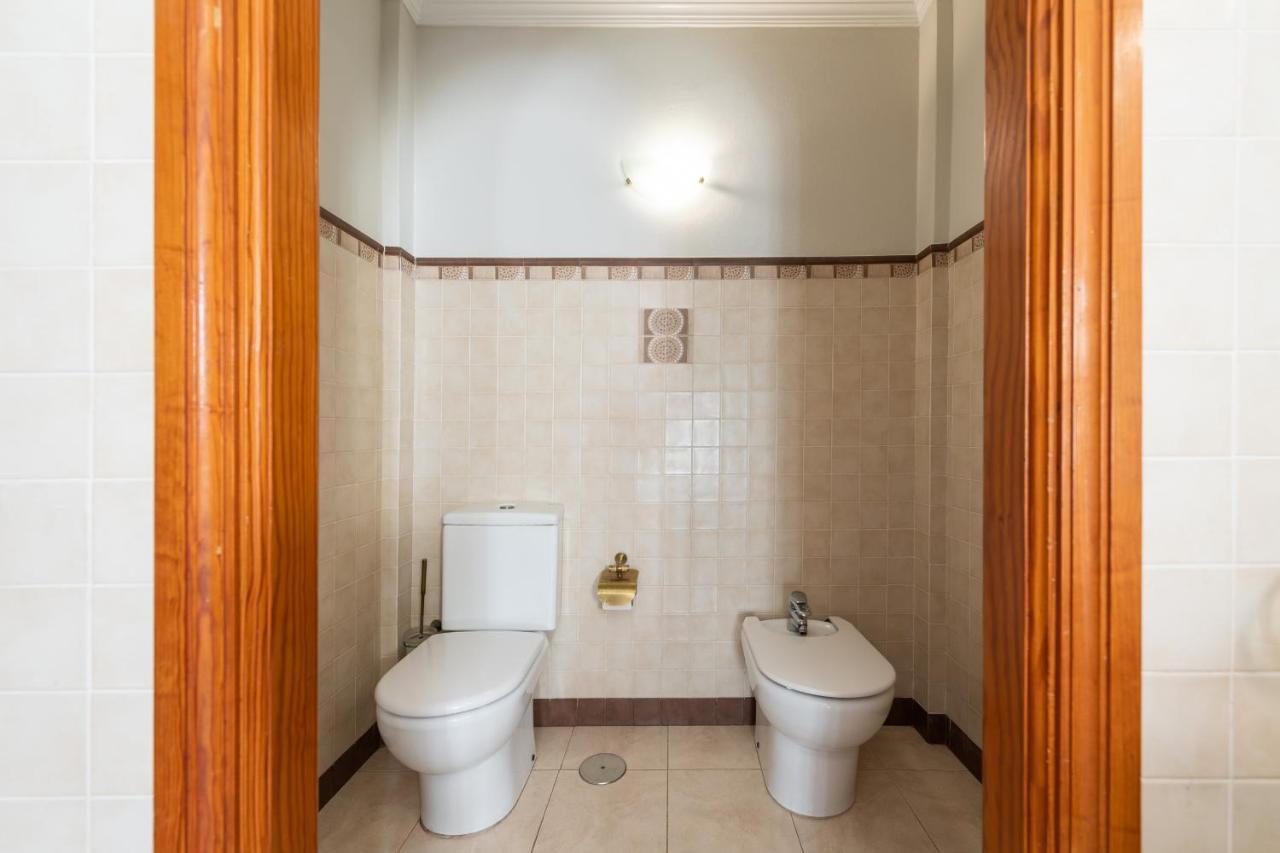 5br - Pool Parking & Tennis Court Villa Las Palmas de Gran Canaria