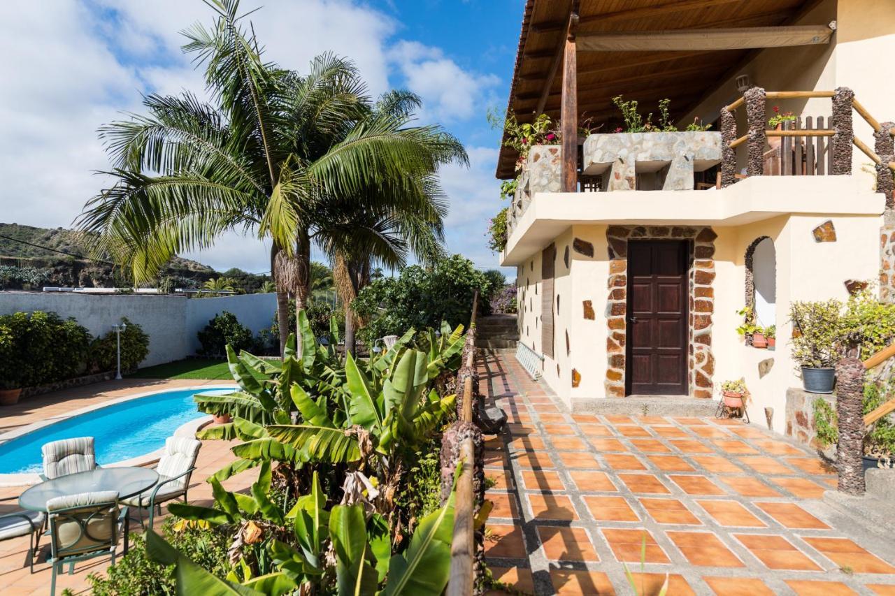 5br - Pool Parking & Tennis Court