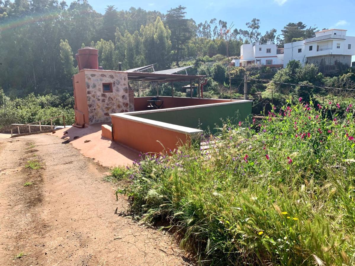 Сasa de vacaciones Encantadora Casa Rural En Moya Con Jacuzzi Y Barbacoa