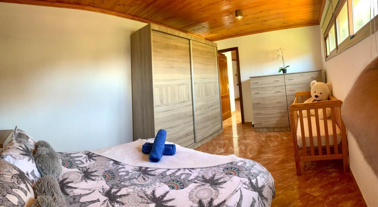 Сasa de vacaciones Encantadora Casa Rural En Moya Con Jacuzzi Y Barbacoa