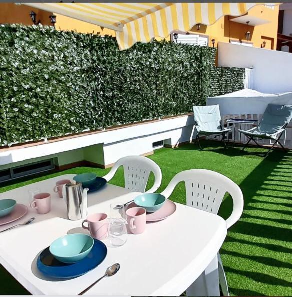 Comfy 2 Bedroom In With Wifi And Free Parking Appartamento Arguineguin
