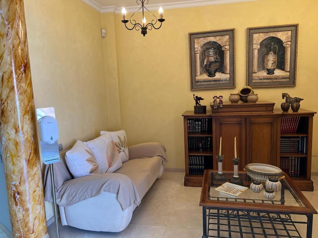 Villa Agradable Con Piscina 4 Dormitorios