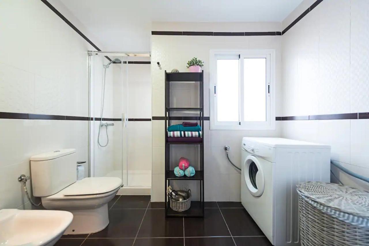 2 Double Bedroom 150 Meters From Beach. Appartamento