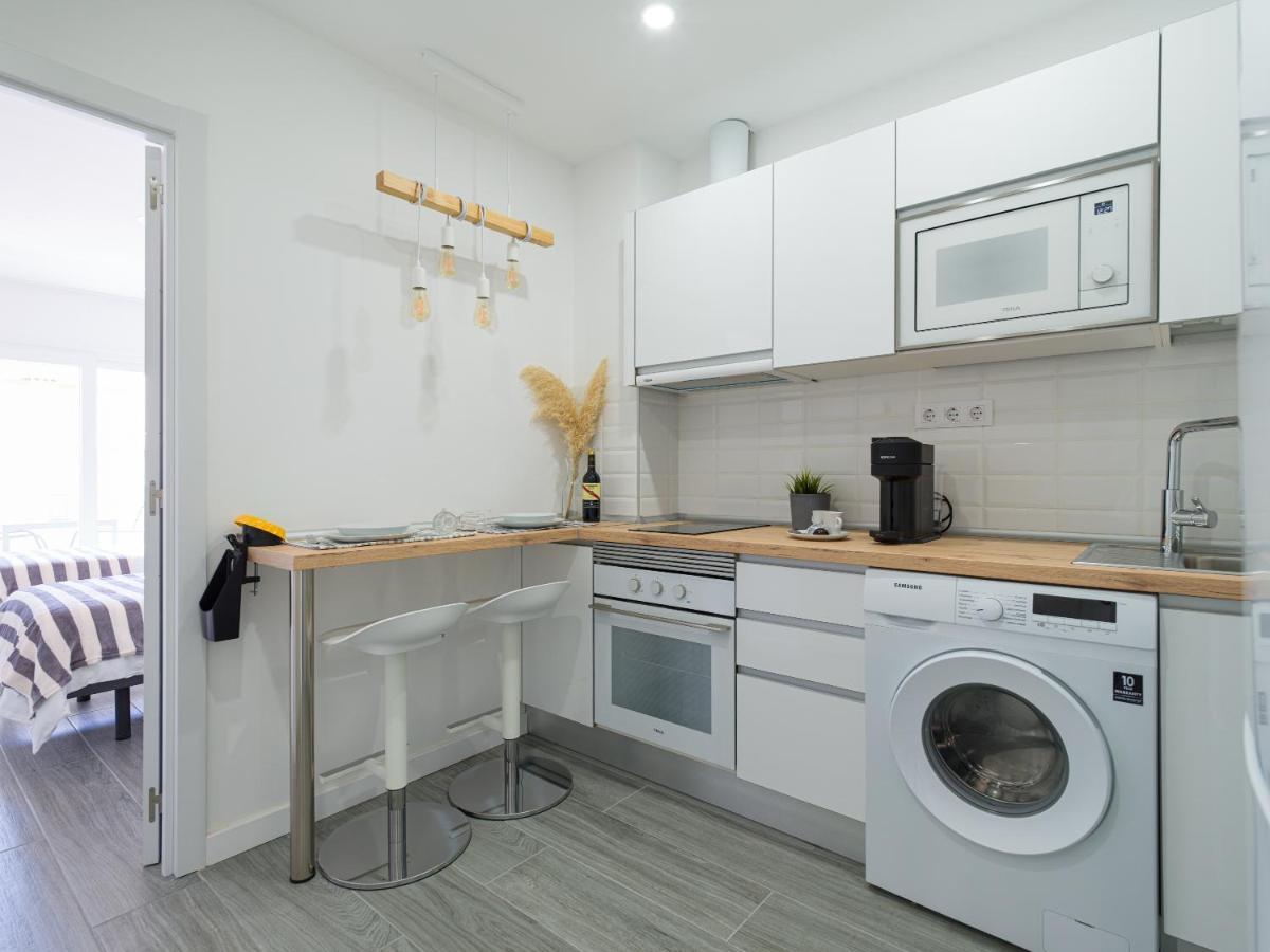 Luxuryflats La Isleta - 2br - Balcony - Parking - Apartment *