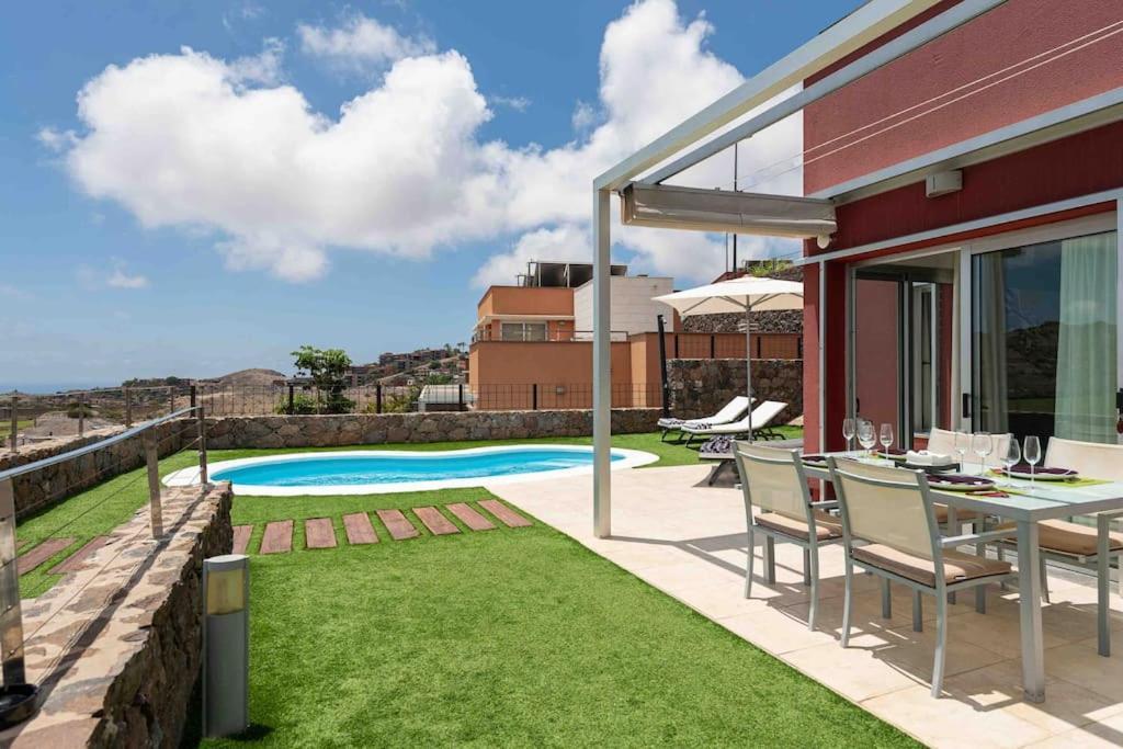 Mariposa Villa *