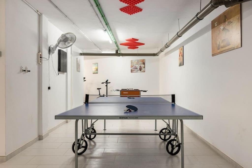Big Tauro With Private Heated Saltwater Pool & Jacuzzi & Bbq & Game & Arcade Games Villa