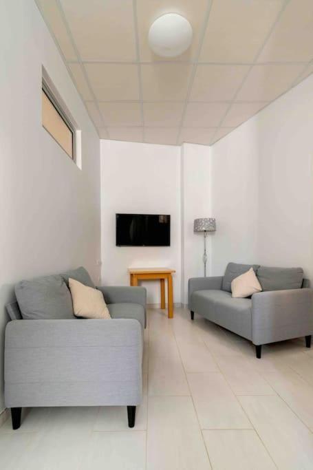 Big Tauro With Private Heated Saltwater Pool & Jacuzzi & Bbq & Game & Arcade Games Villa Mogán