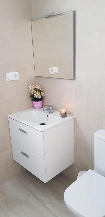 1 1 Bedroom 45 Seconds From The 1 Apartamento *