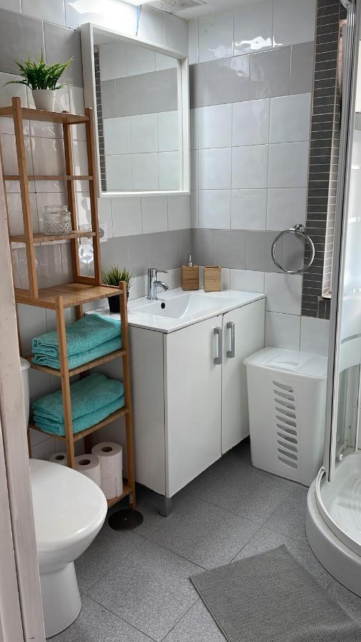 Bungalow 2-4 With Jacuzzi