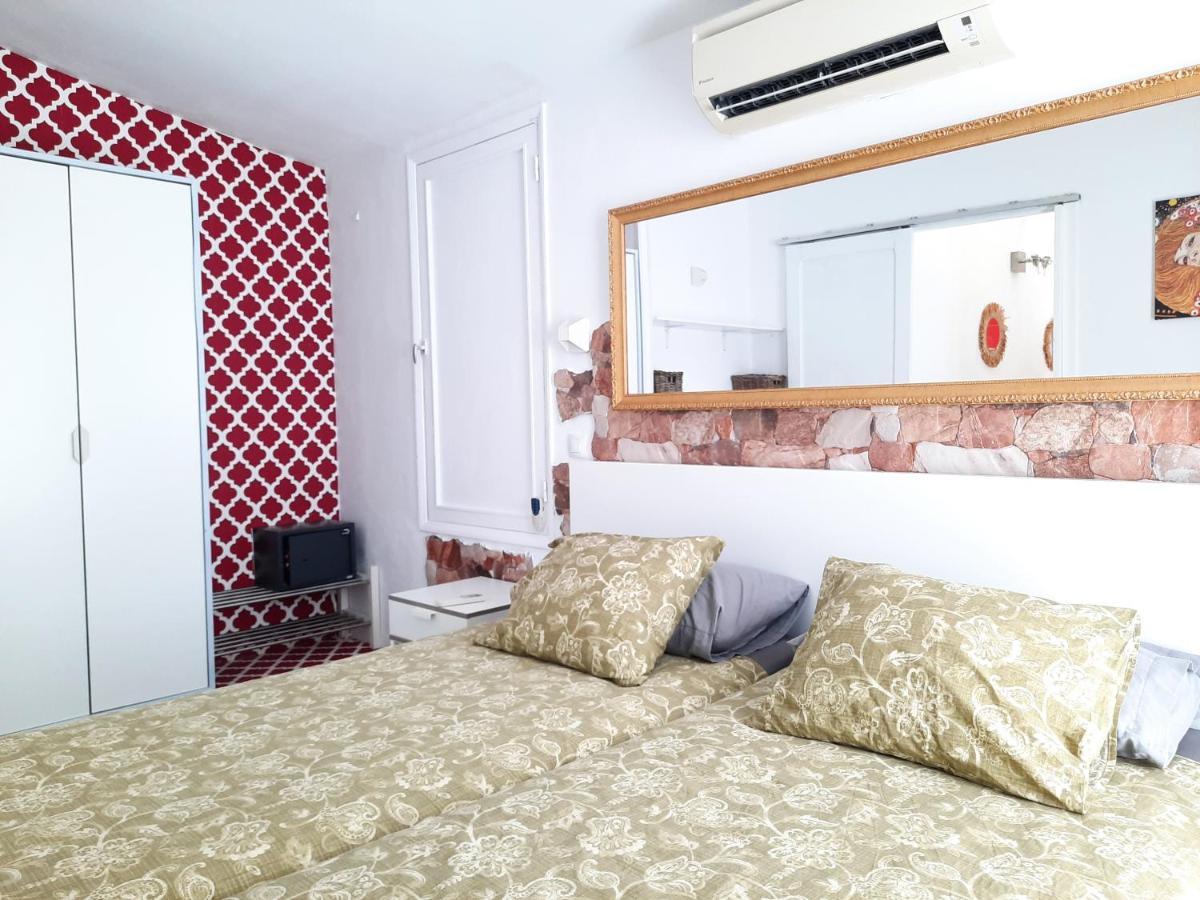 Bungalow 2-4 With Jacuzzi *