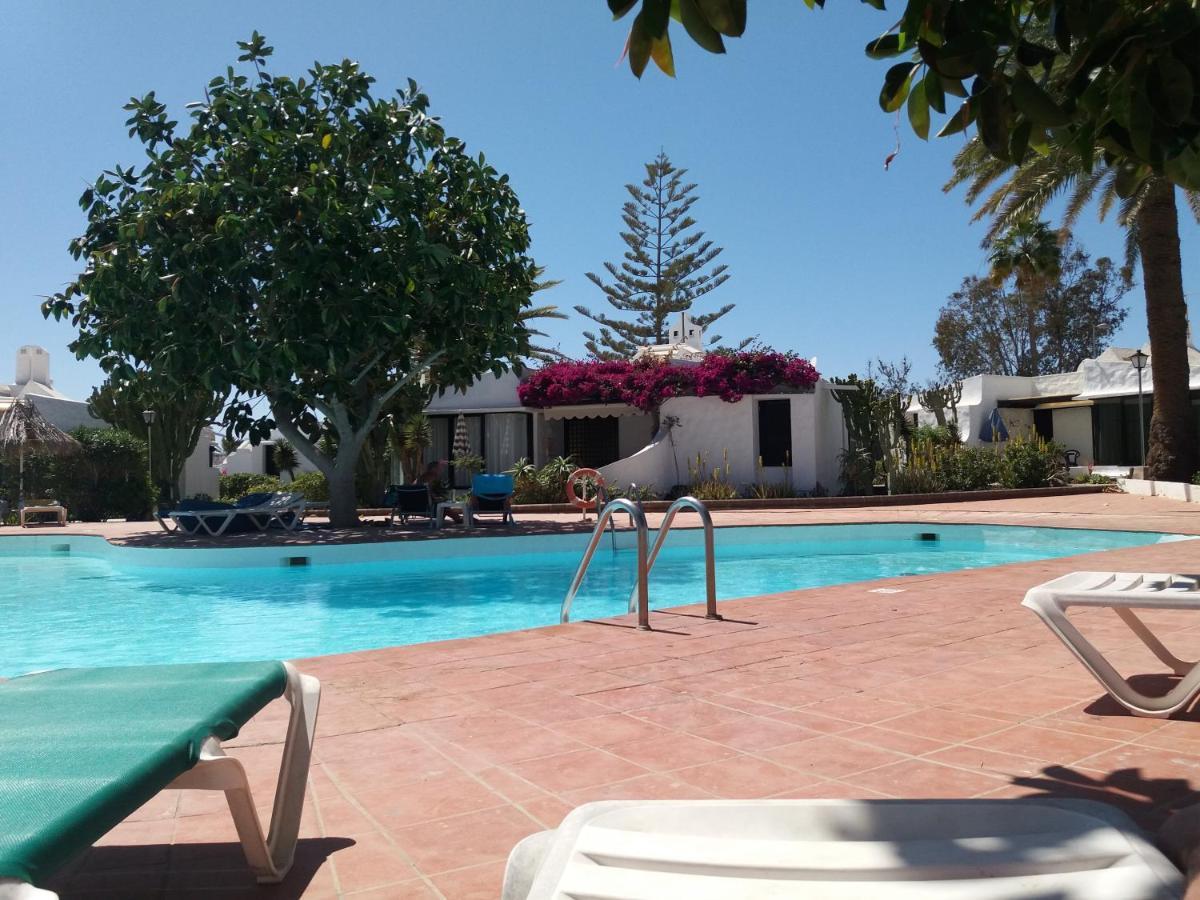 Bungalow 2-4 With Jacuzzi Apartment