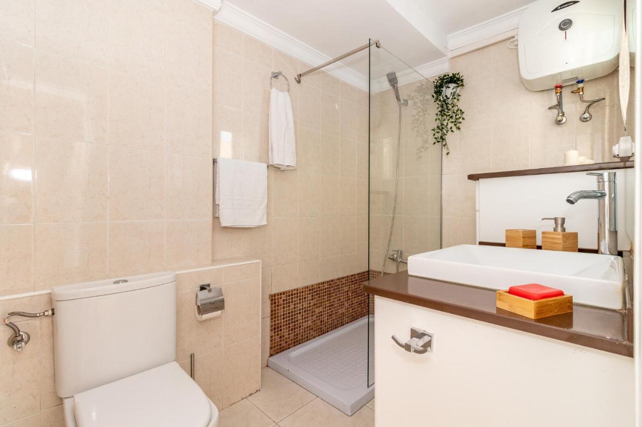 Flatguest Portugal - Sea View - No Pool