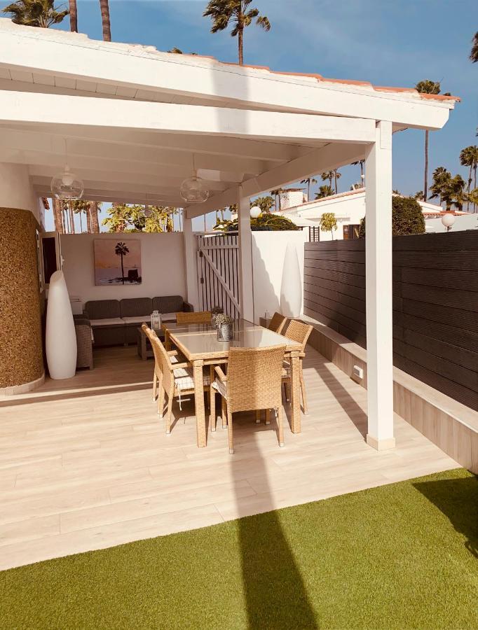 Coco * Maspalomas (Gran Canaria)