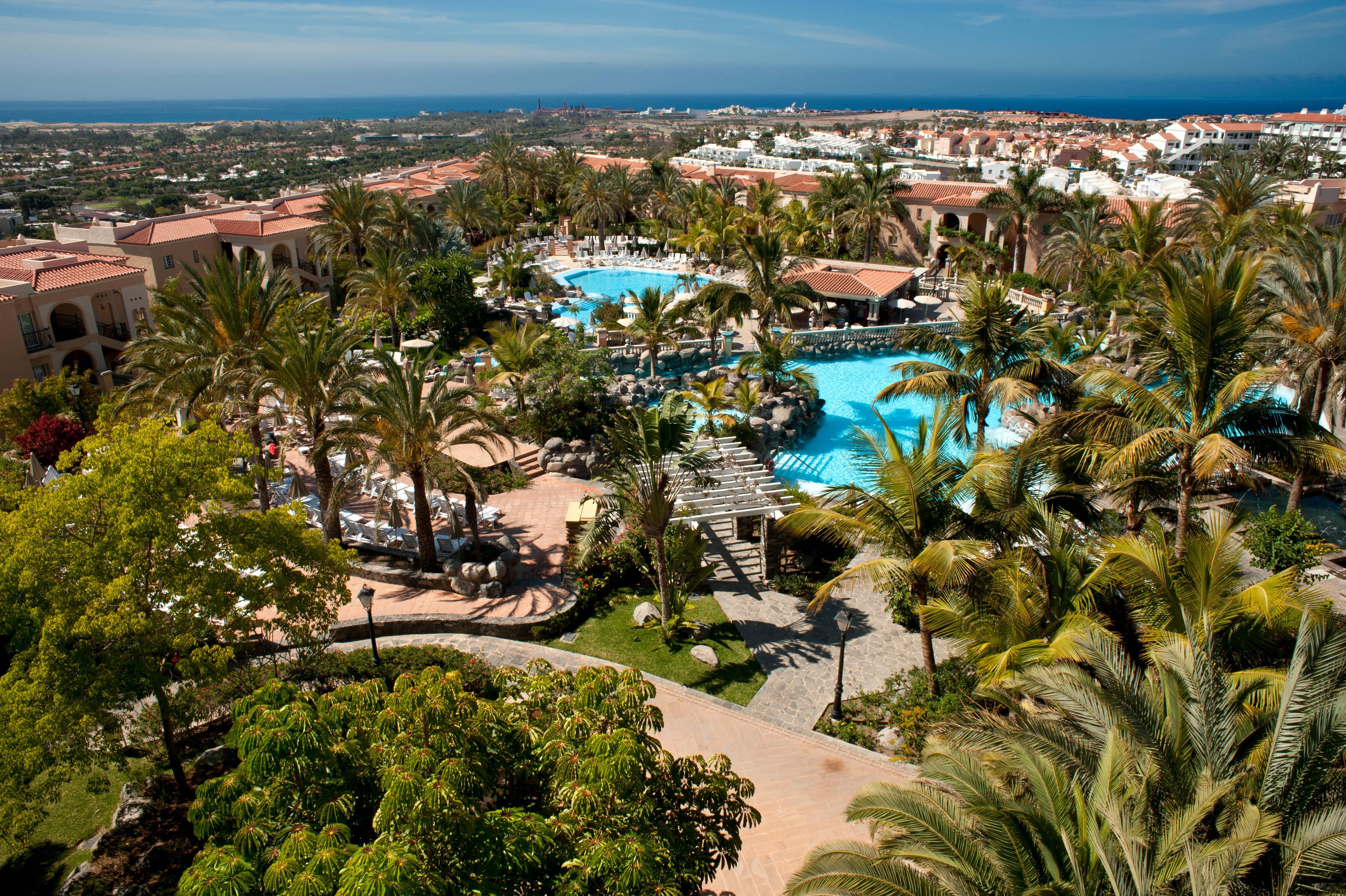 Palm Oasis Hotel
