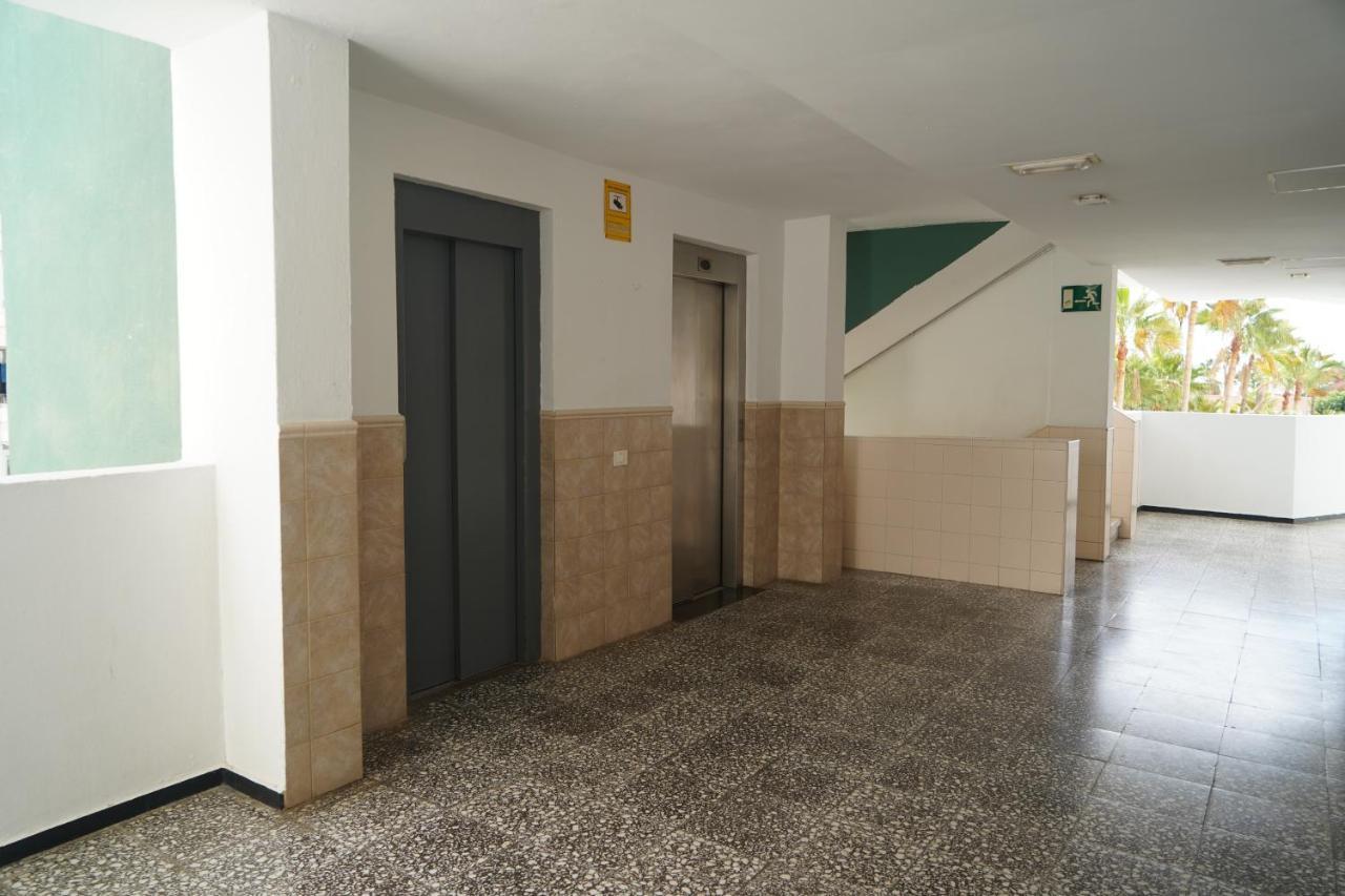 Apartamento En Edificio Hábitat Playa Del Inglés. Appartamento *