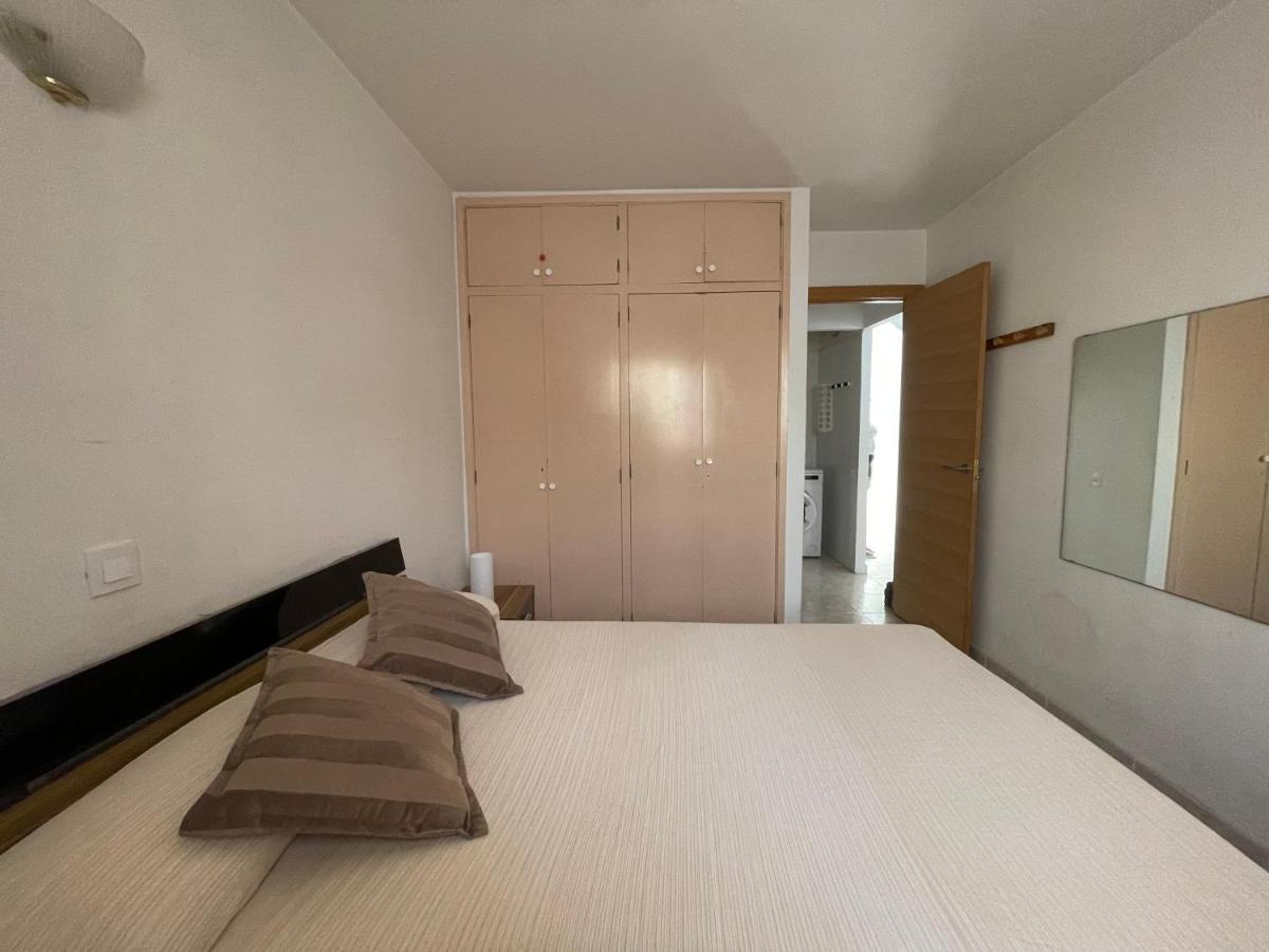 Apartamento En Edificio Hábitat Playa Del Inglés. San Bartolomé