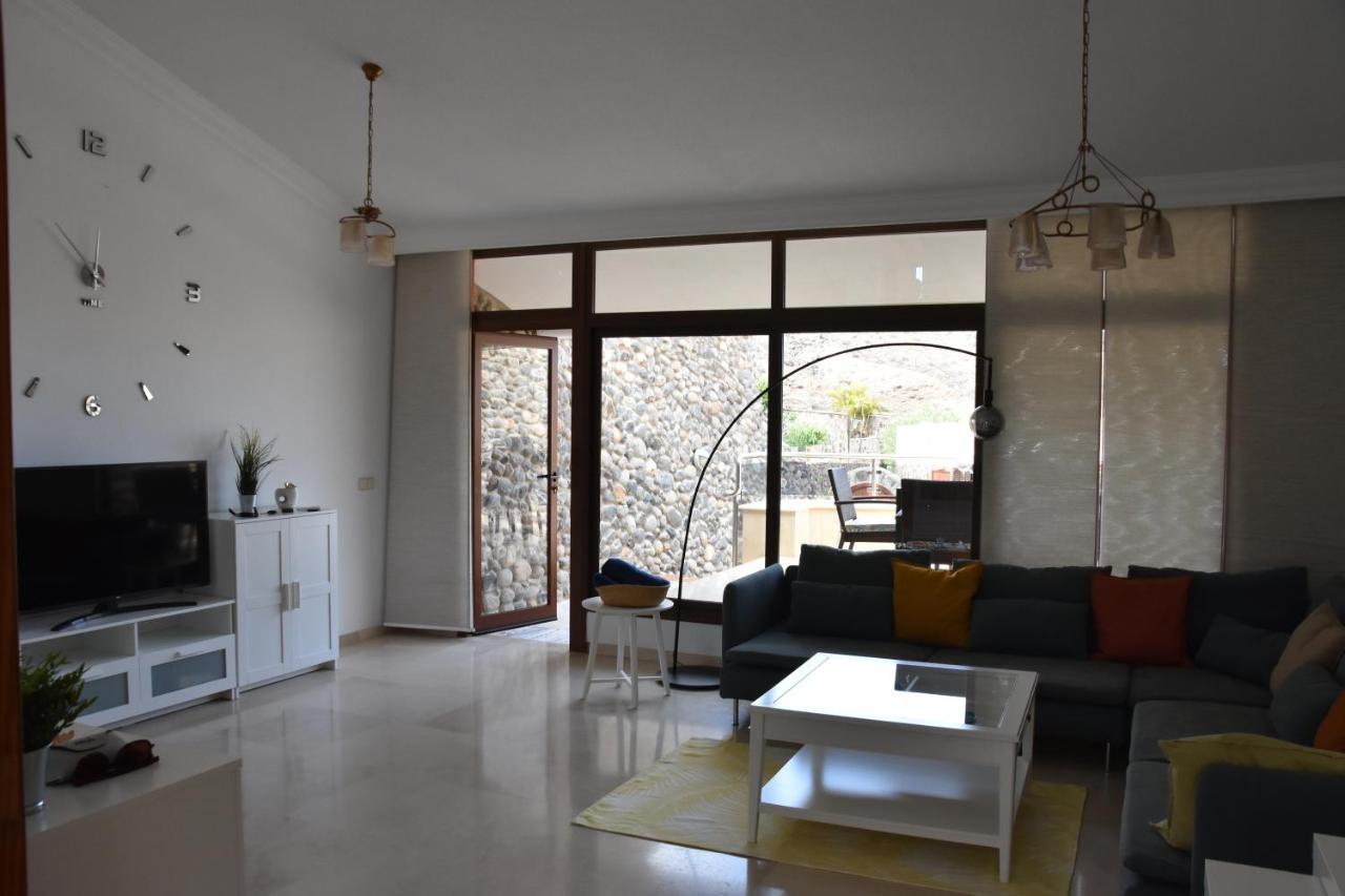 Elsa Tauro Topaz Villa Mogán
