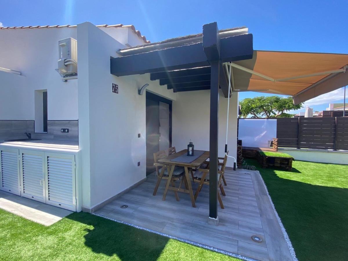Holiday home Bungalow Maspalomas Golf Con Jacuzzi, Piscina Y Jardin