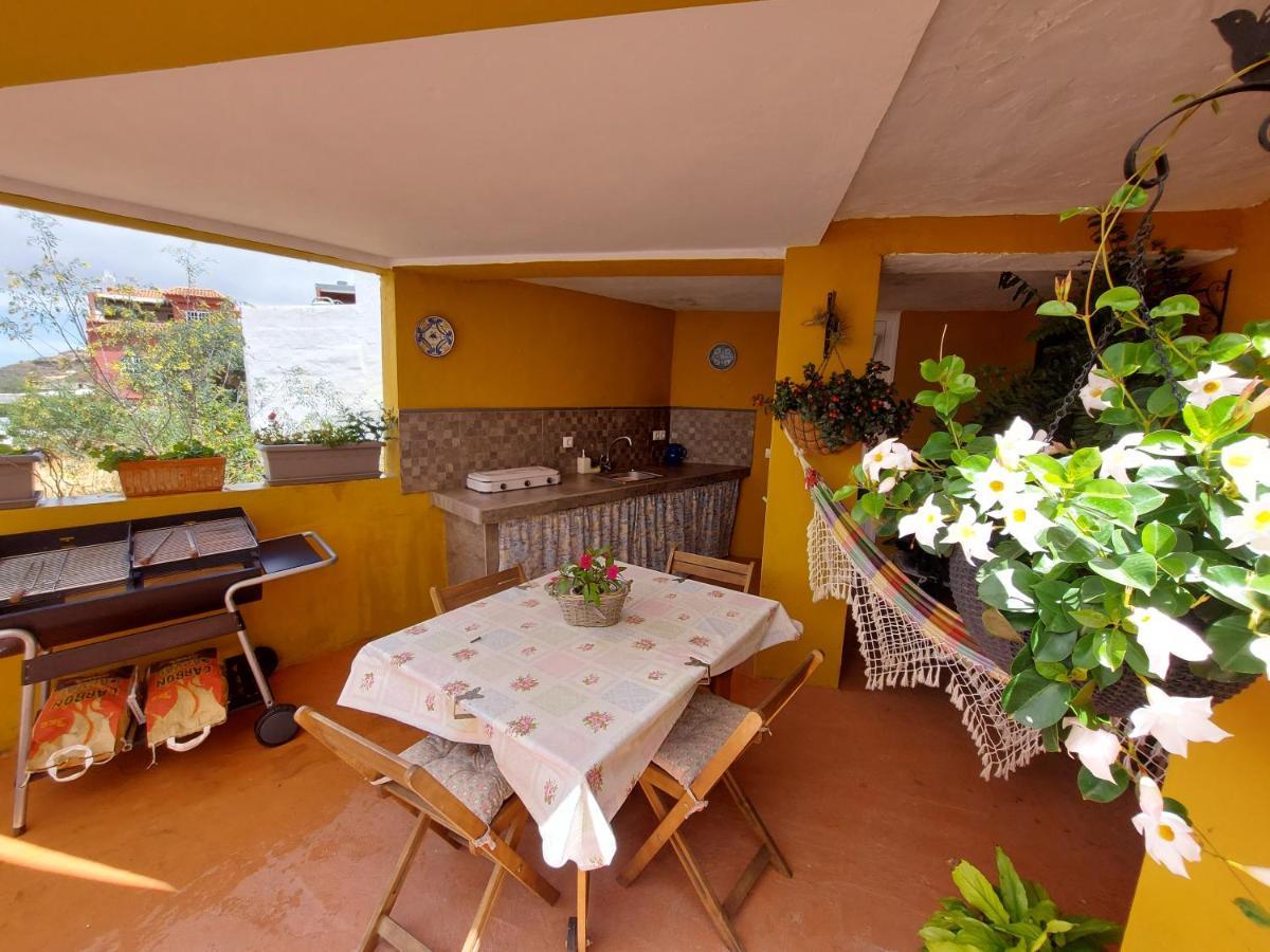 Casa Maestro Lelo – Acogedora Canaria Con Patios Y Jardines De Flores Сasa de vacaciones