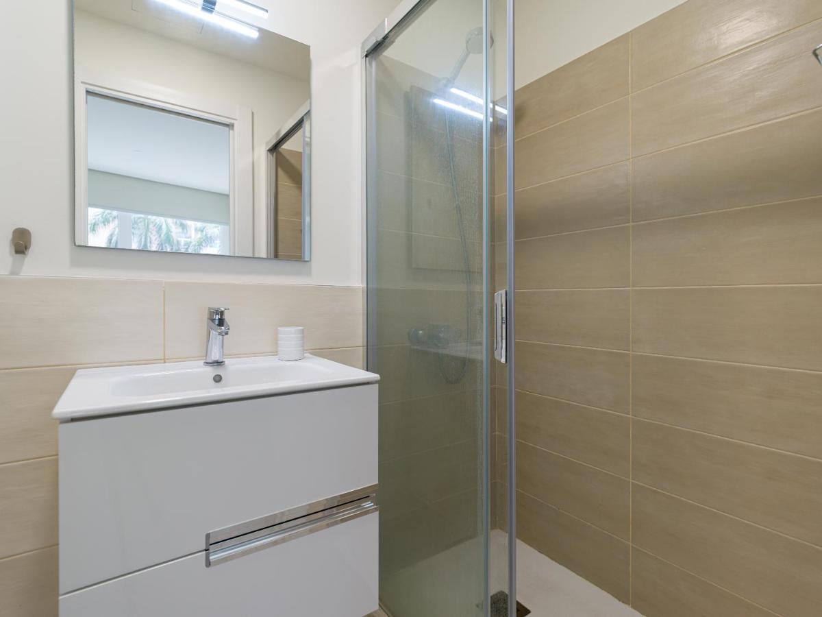 Appartamento Homeforguest Apartamento Con Terraza Y Parking En Canteras Las Palmas de Gran Canaria