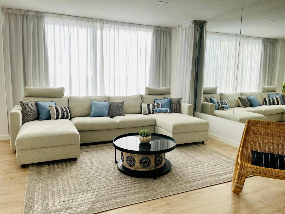 Luxury Sunset Ocean View Apartment *