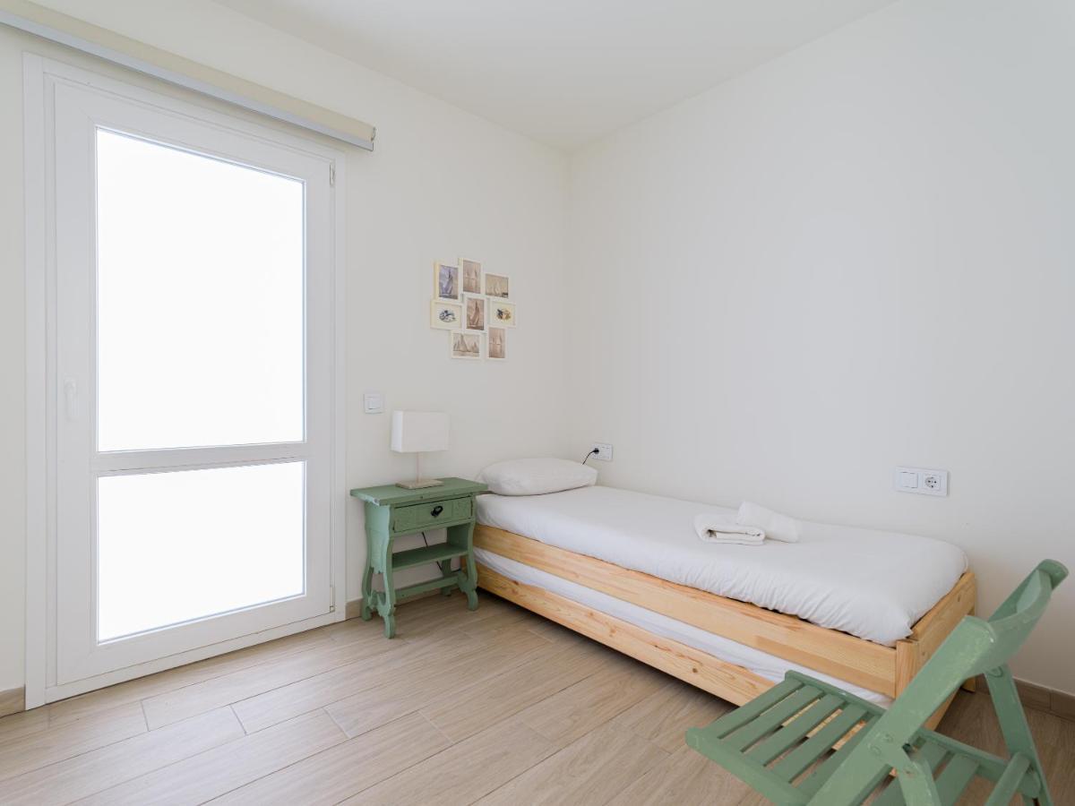 Homeforguest Apartamento Con Terraza Y Parking En Canteras *