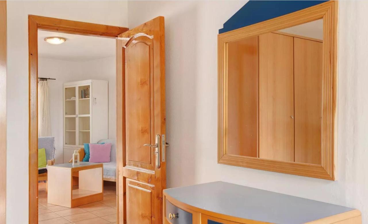 Holiday 1 Apartment *