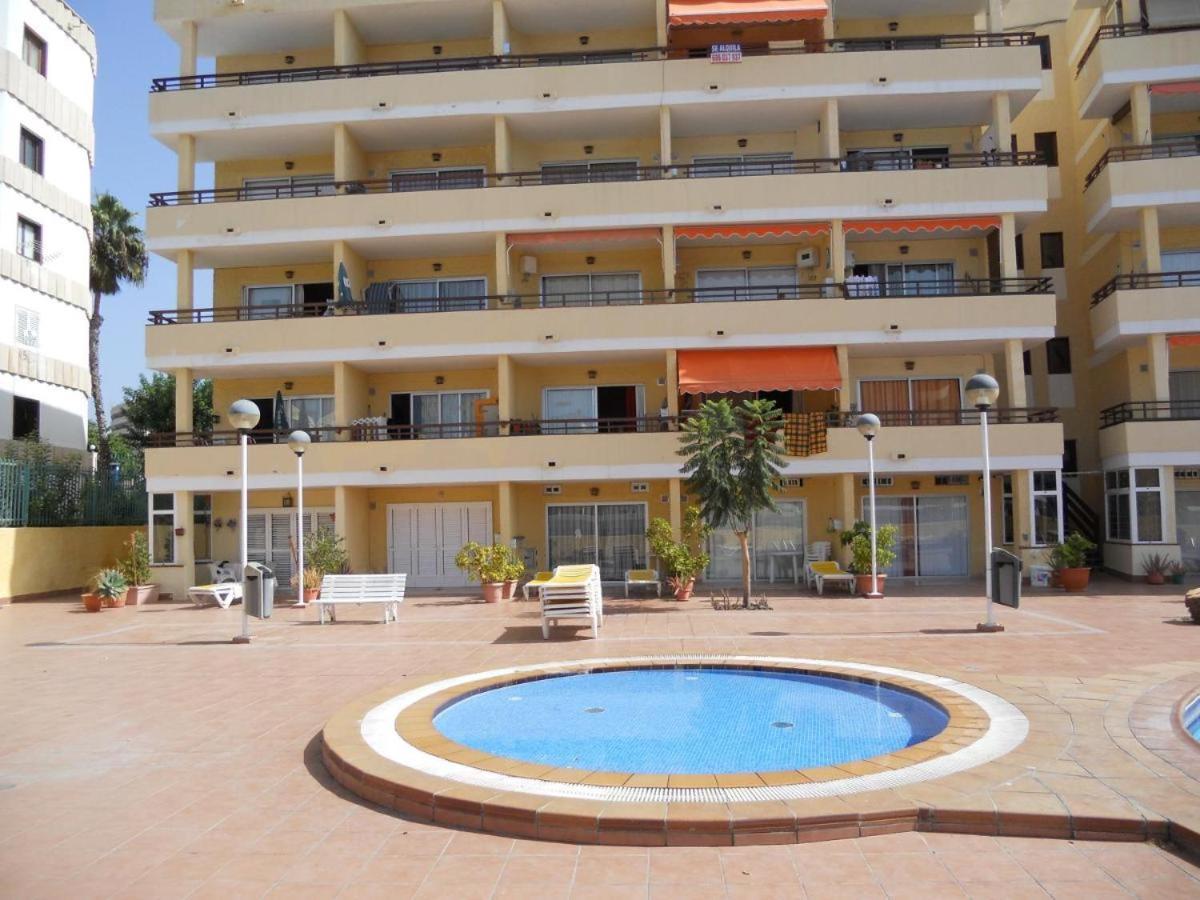 Pool View In Playa Del Ingles *