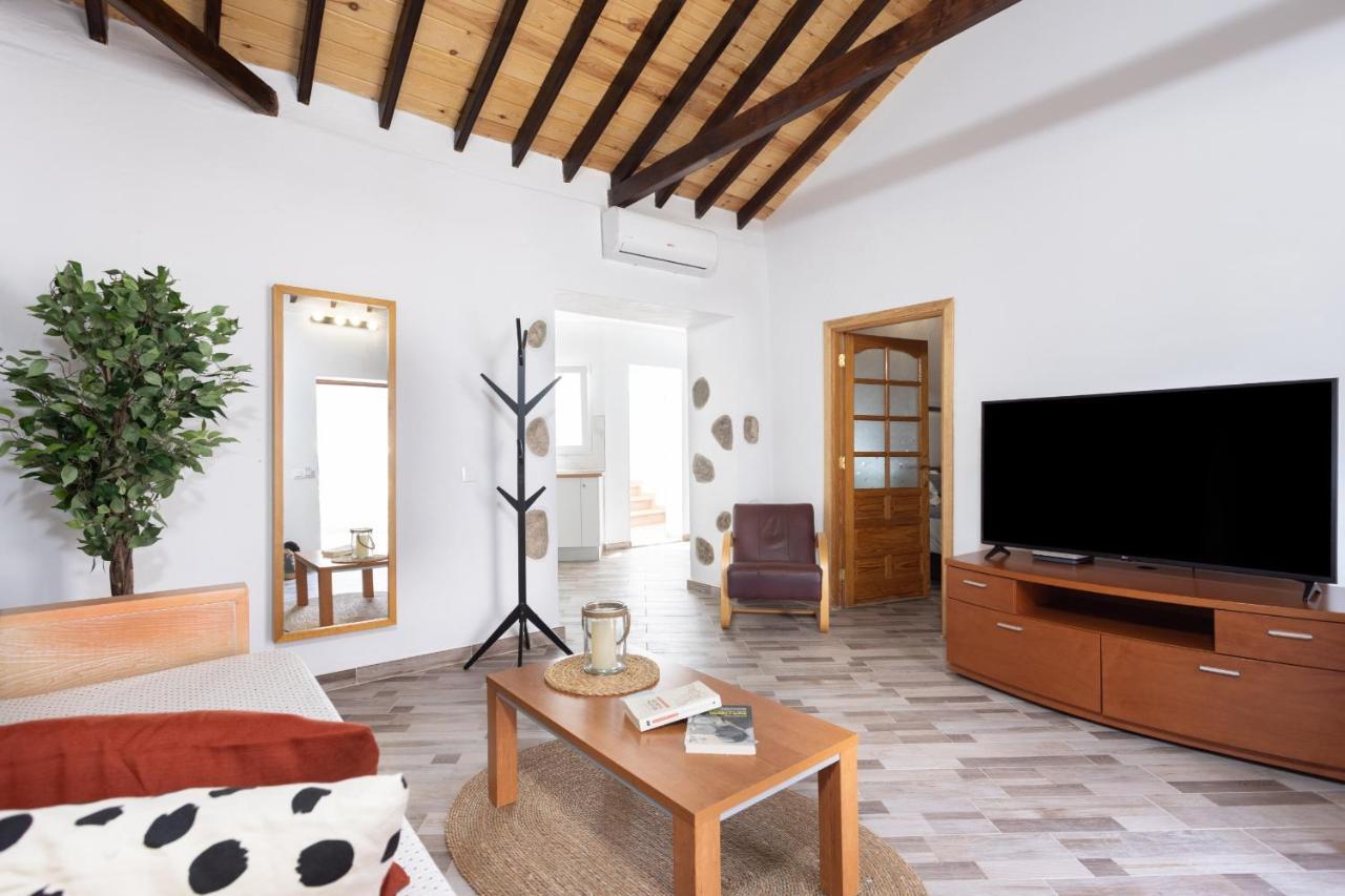 Casa Evaristo With Roque Nublo View Tejeda (Gran Canaria)