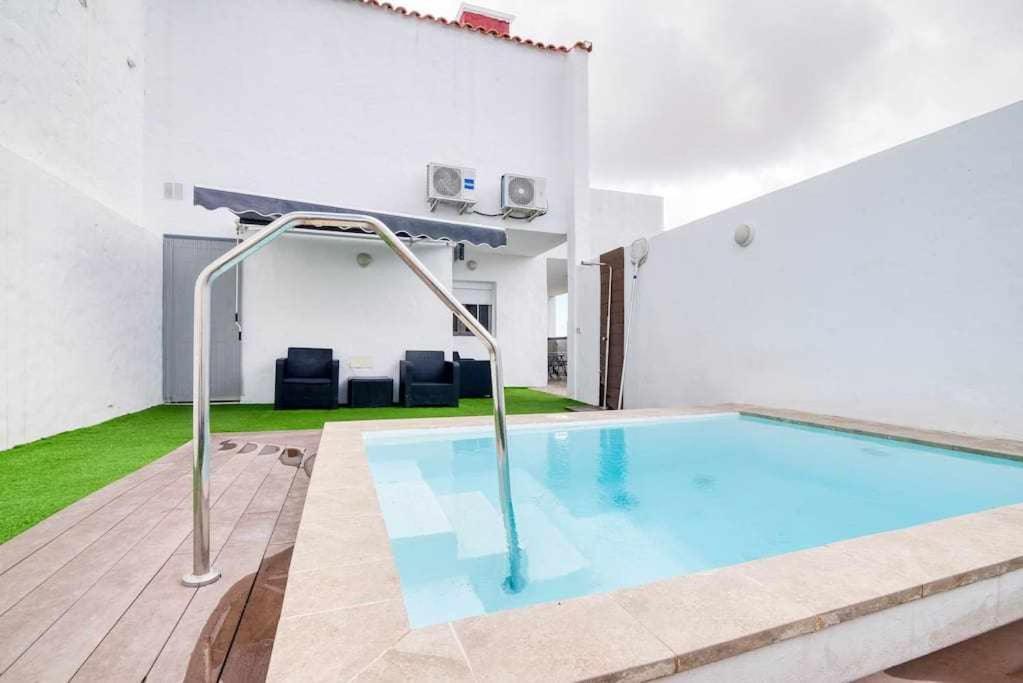 Villa Adrián