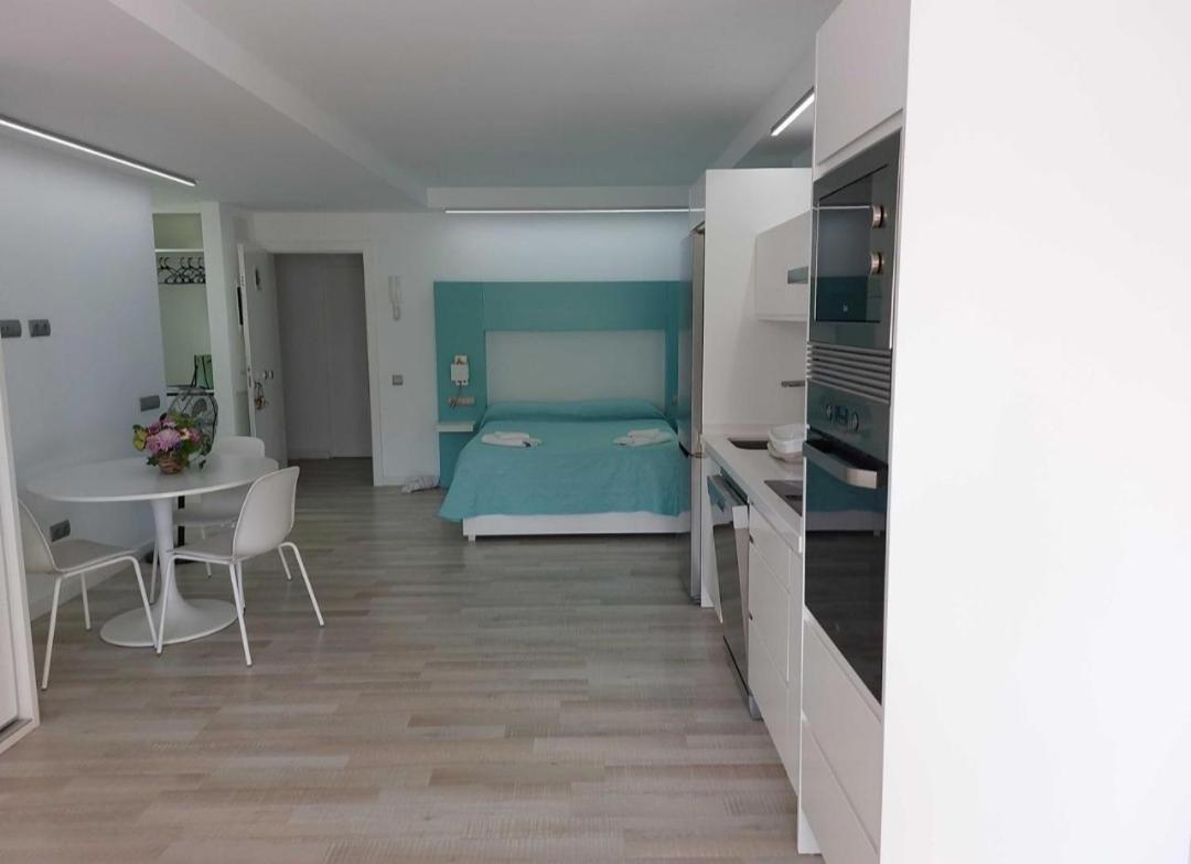 Nuevo En Playa Del águila Maspalomas *