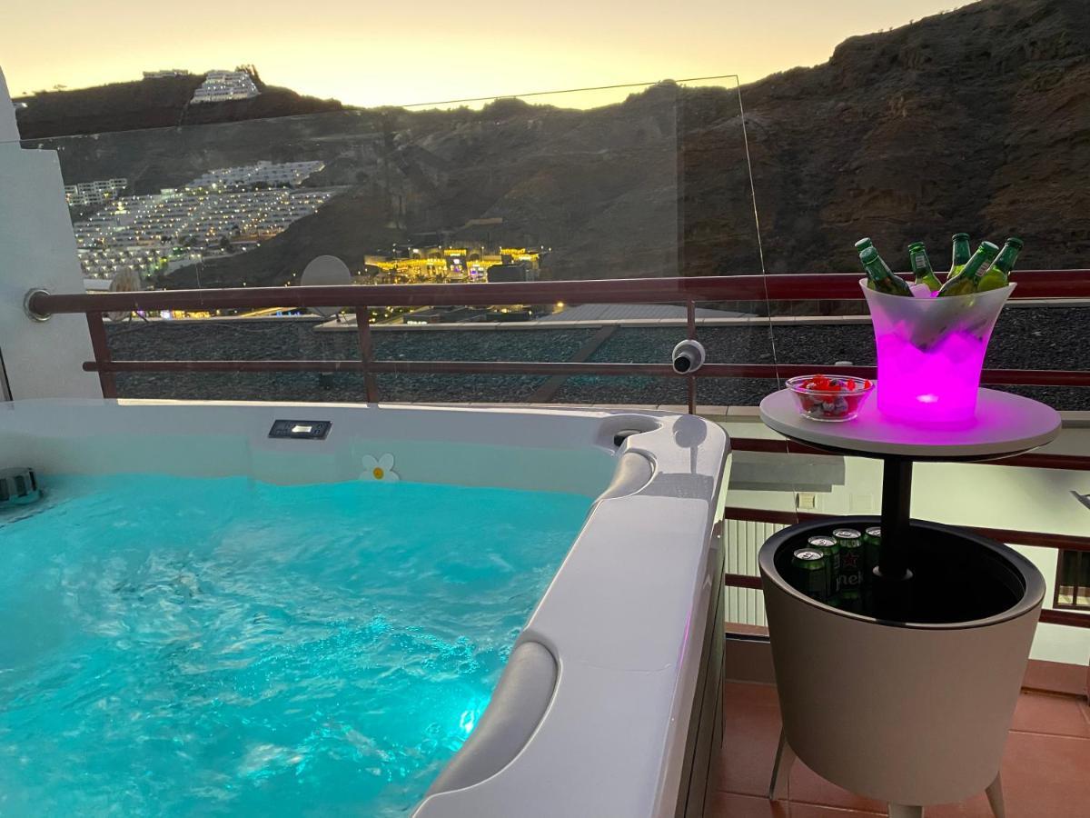 Villa “villa Mogán Mall”, Con Jacuzzi *