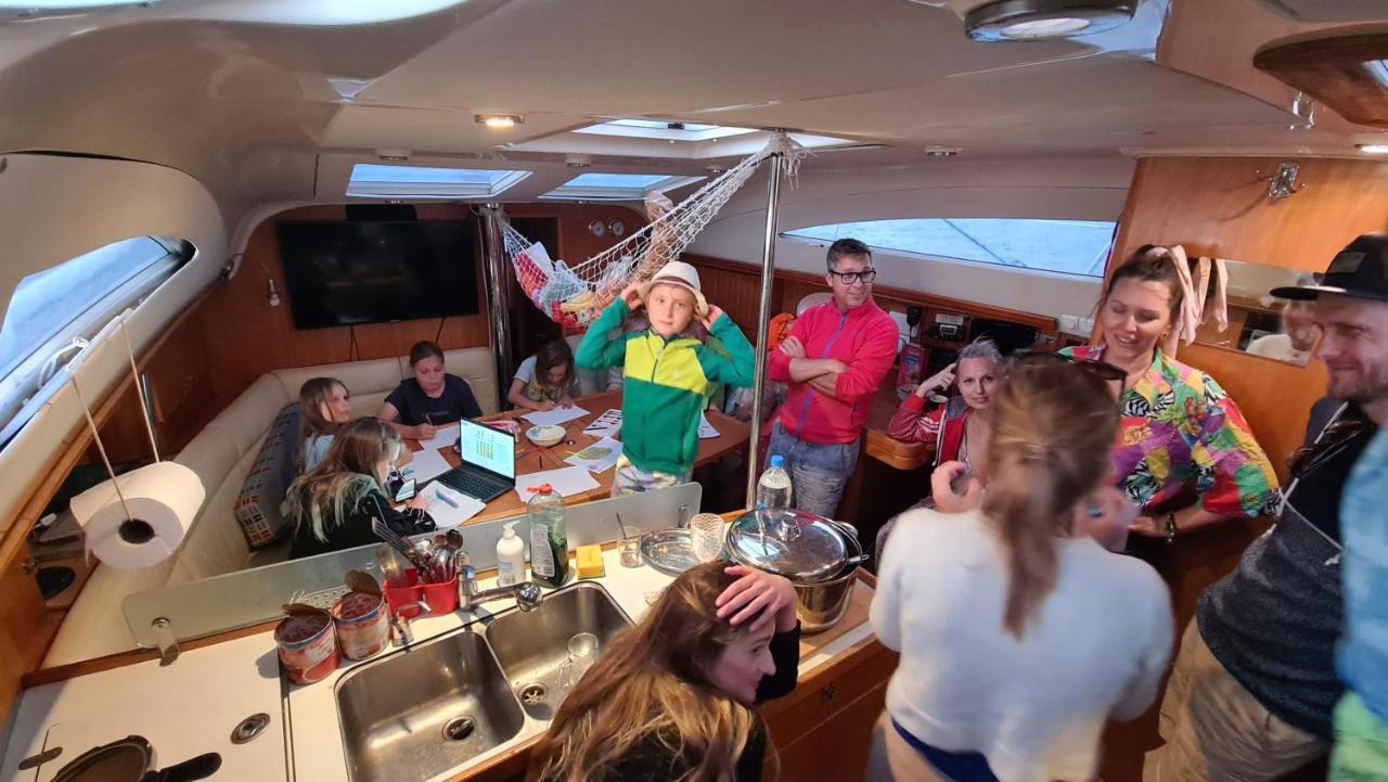 Botel Impression Sailing Yacht Pasito Blanco