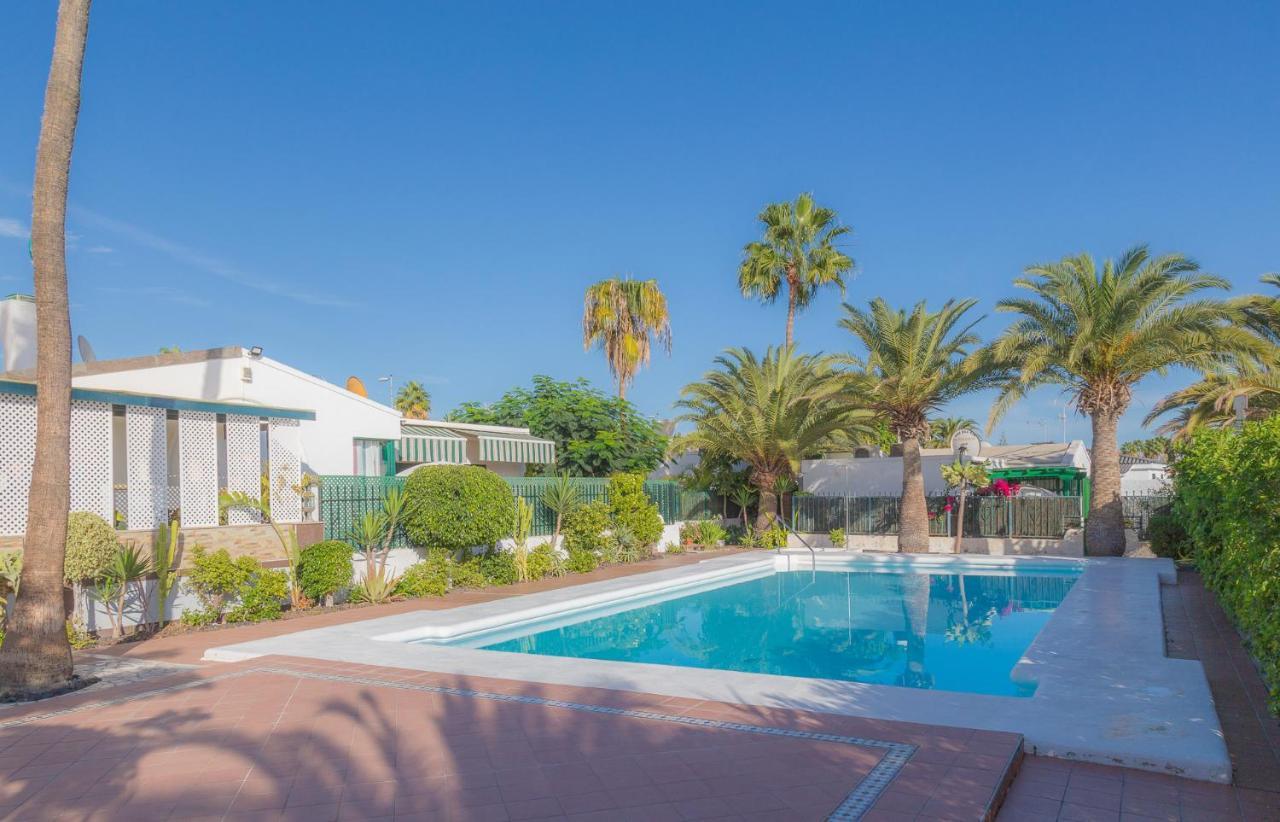 Luxury - Private Terrace - Pool - Aircon Casa vacanze San Bartolomé