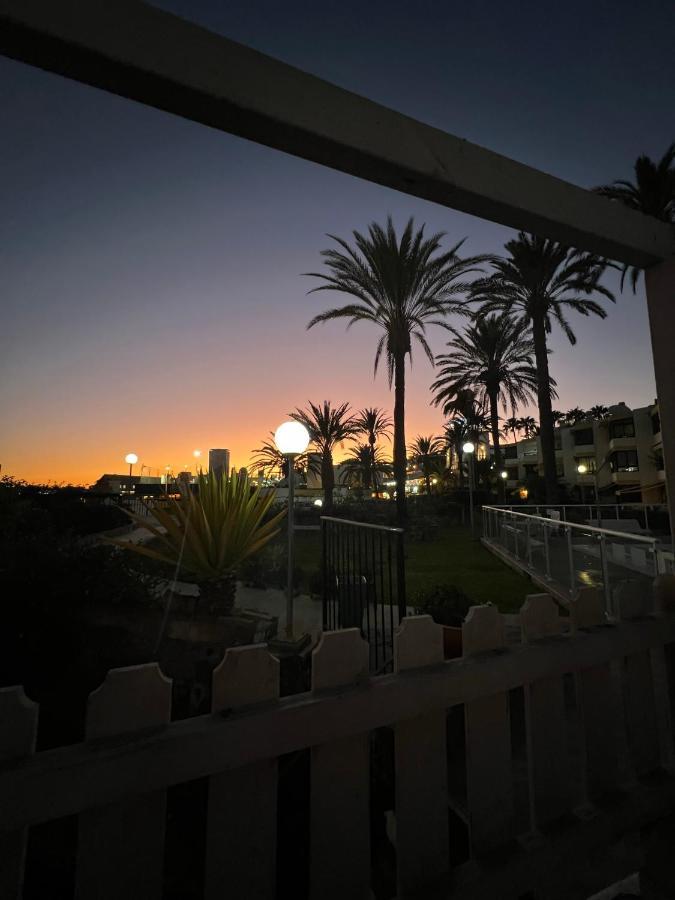 San Agustin,close To The With Pool ! Appartamento
